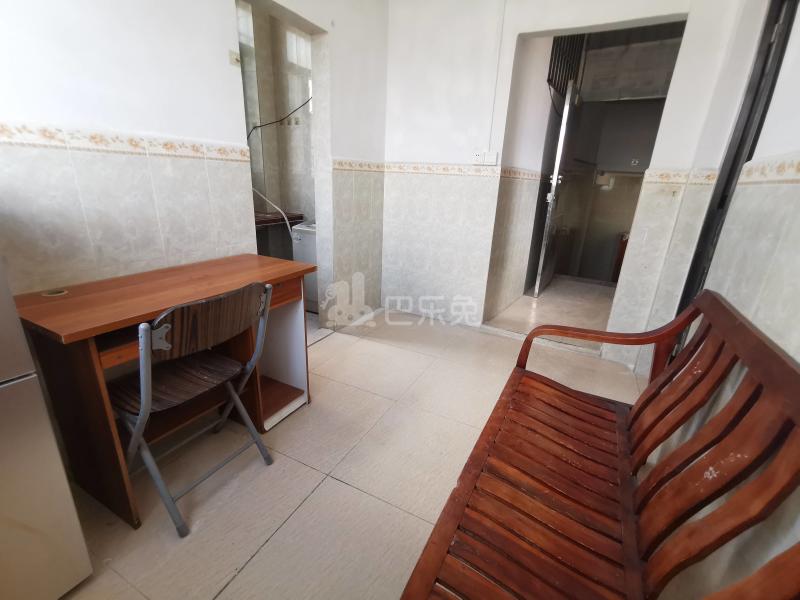 东联村巷心里南巷4号10041543客厅图7