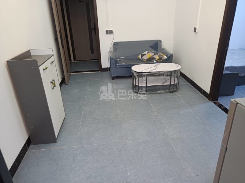 吉山村岐岗路360号10043000卧室图2