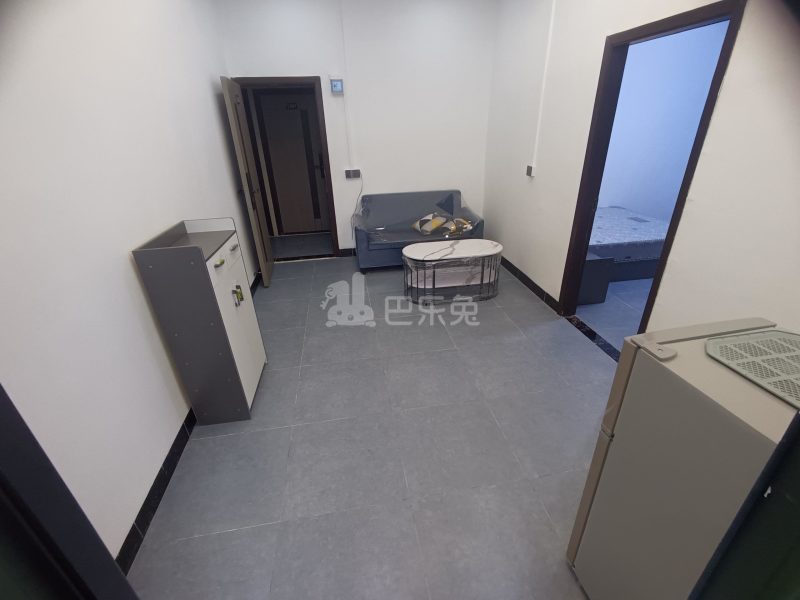 吉山村岐岗路360号10043000客厅图10