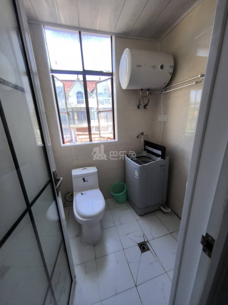 项埭村施桥10043369卫生间图4