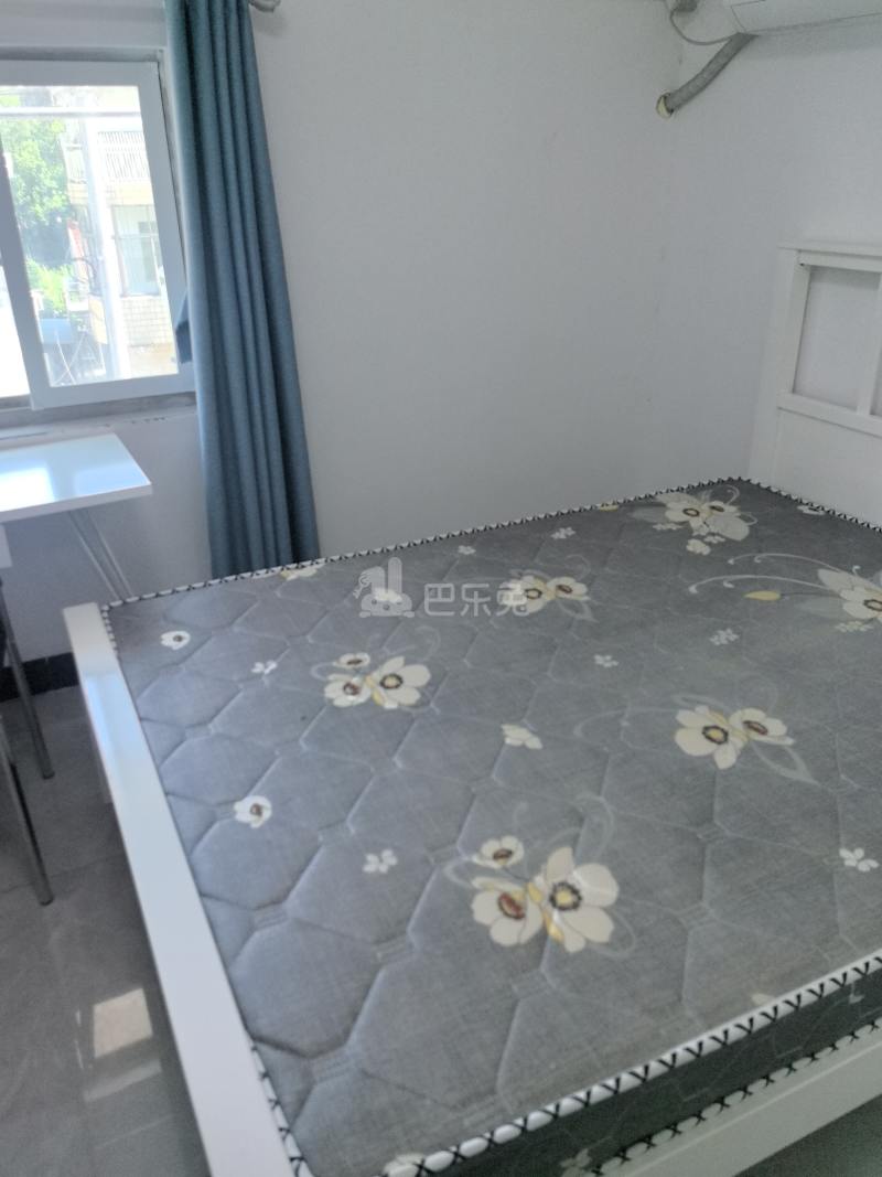 项埭村施桥10043376卧室图1