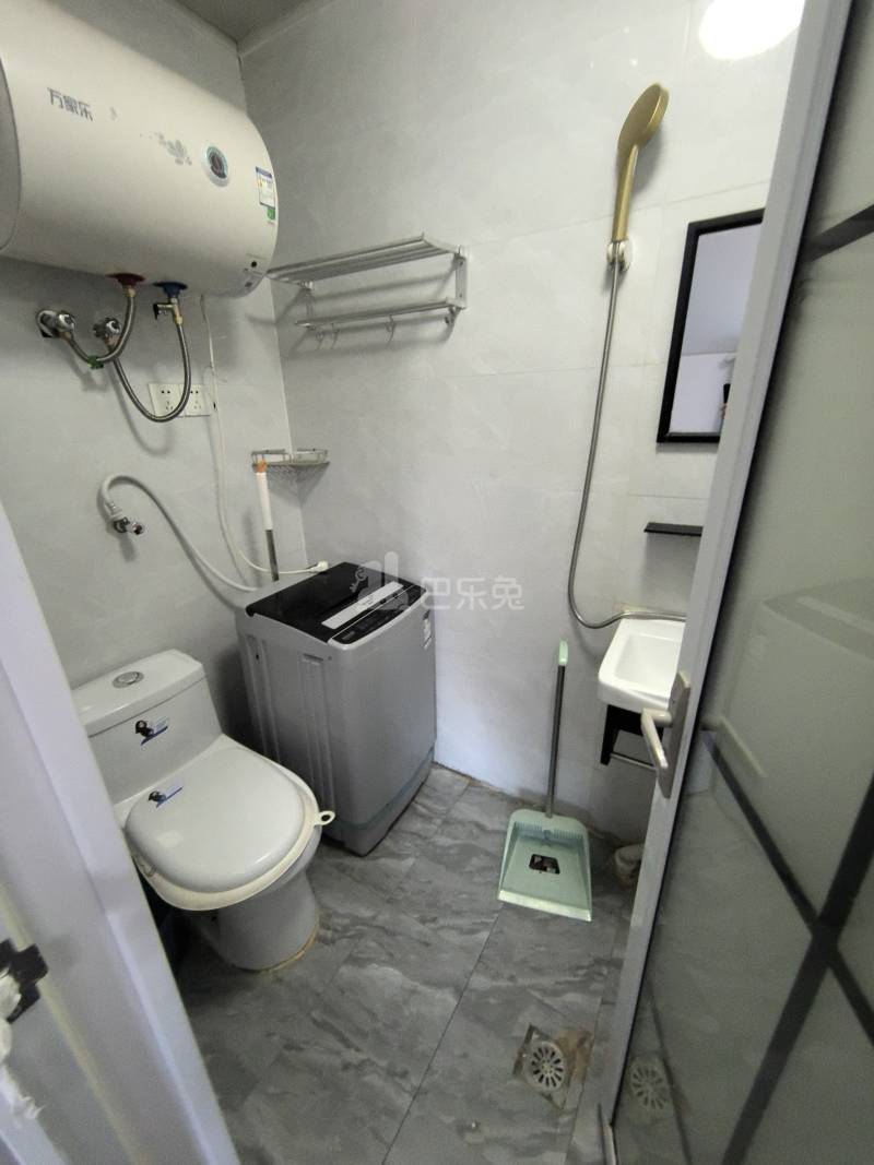 项埭村施桥10043376卫生间图4