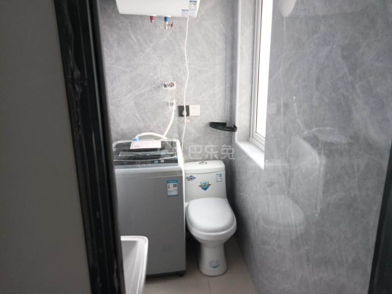 凌虹苑10044967卫生间图8