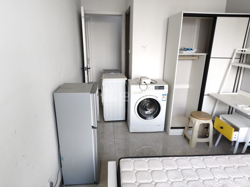 白银时代尚苑二期10046463卧室图3