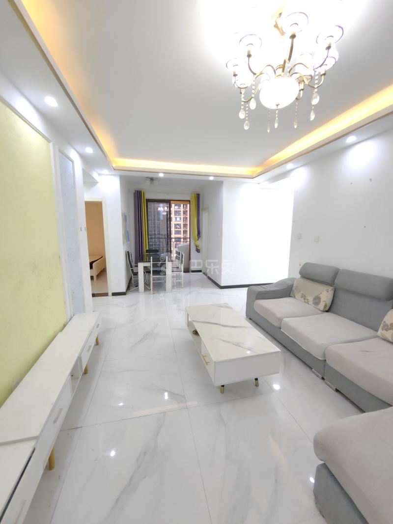 鑫苑世家10048312客厅图5