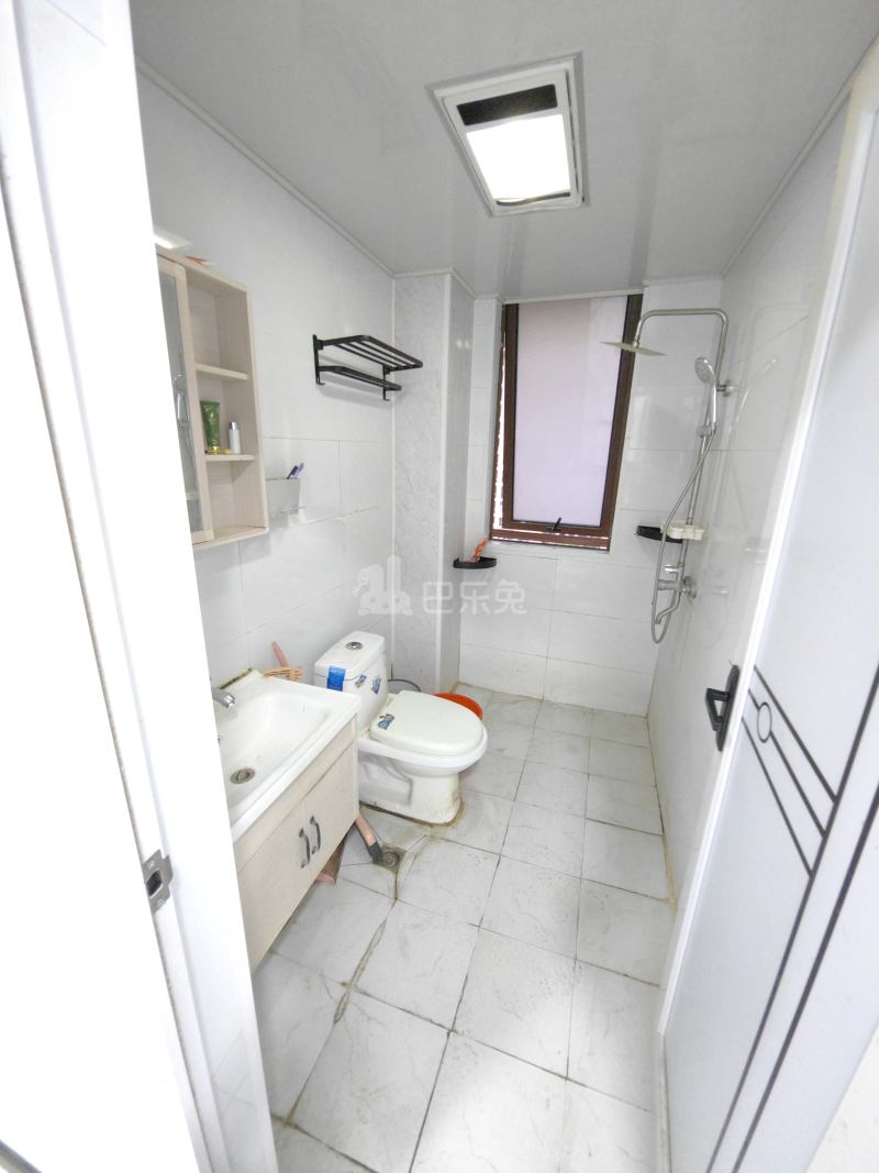 鑫苑世家10048312卫生间图10