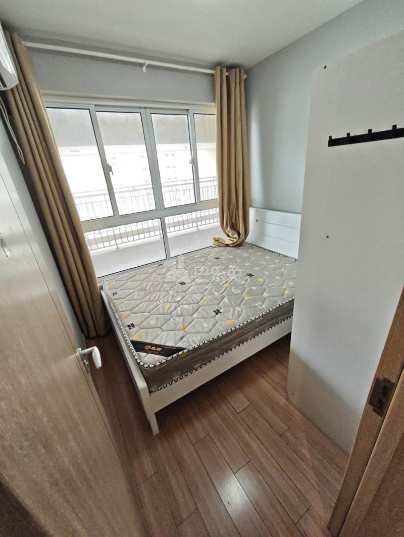 万科魅力花园10052755卧室图3