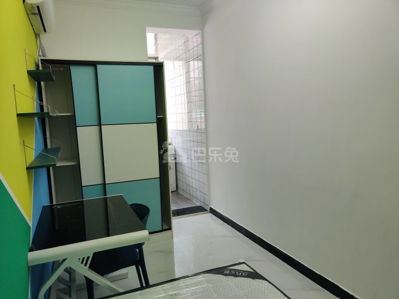 沪太路2660弄小区10053986卧室图3