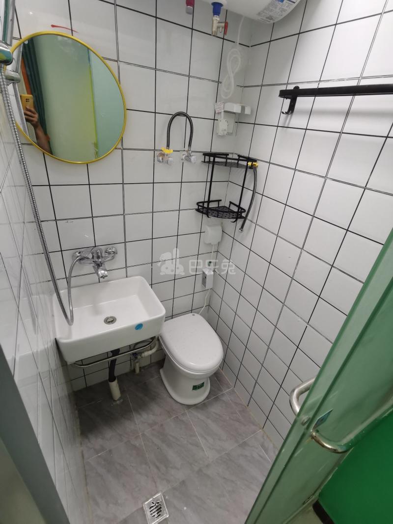 沪太路2660弄小区10053986卫生间图23