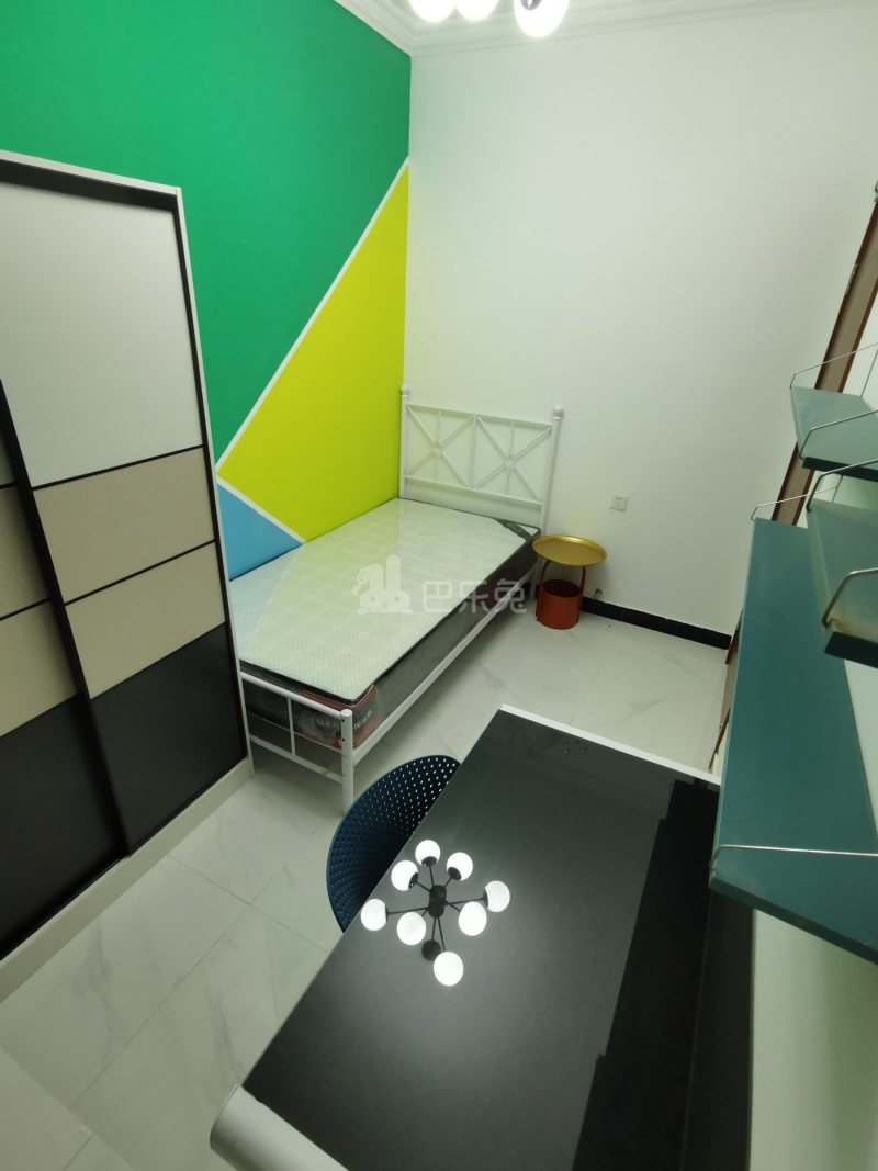 沪太路2660弄小区10053986卧室图7