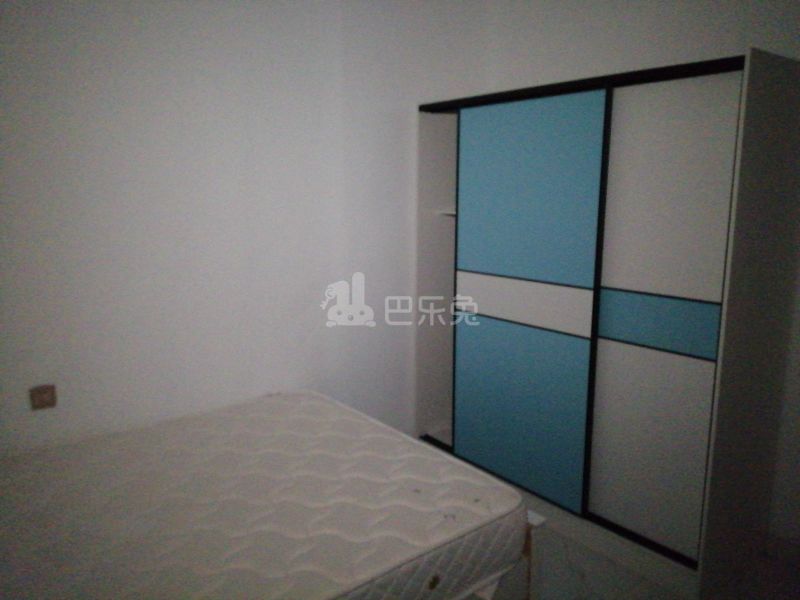 高石公路1688弄10056211卧室图2