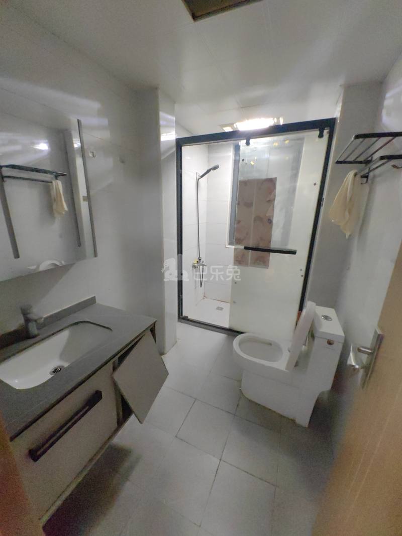共康六村第一居民区10059490卫生间图13