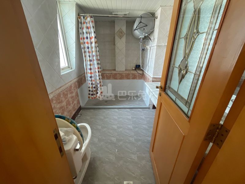 飘鹰花苑南区10064888卫生间图8