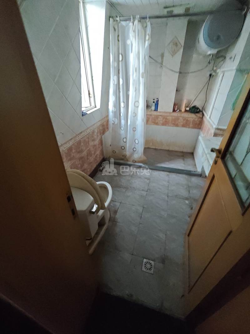 飘鹰花苑南区10064888卫生间图7