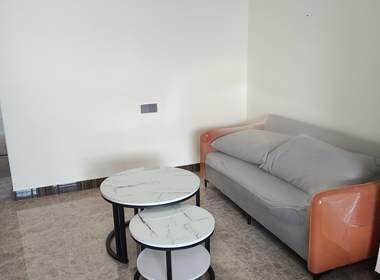 江夏村元下底三街4号 