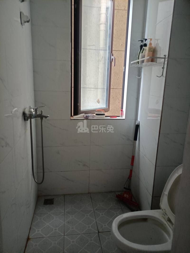 宝嘉誉府7097405卫生间图7