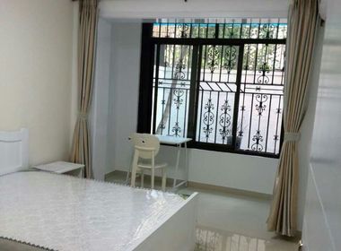 海申花园 2室2厅1卫