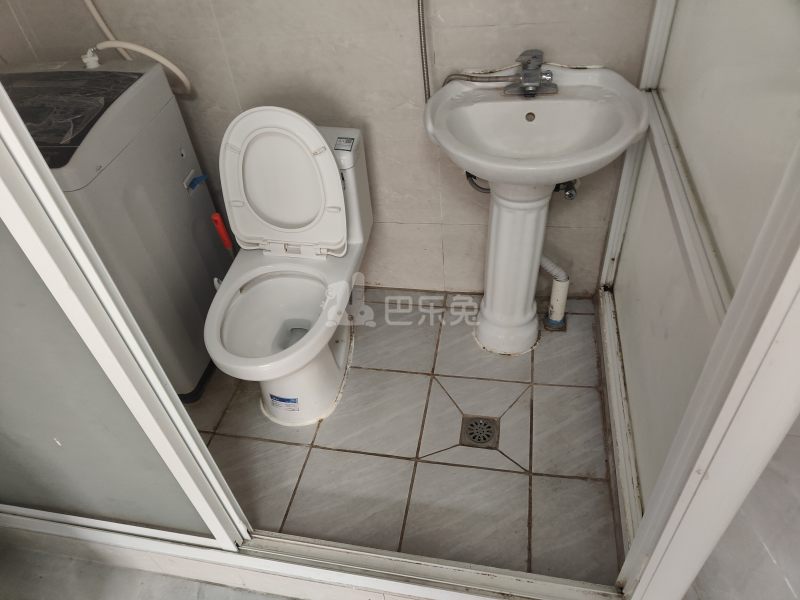 陆凌新村10073635卫生间图8