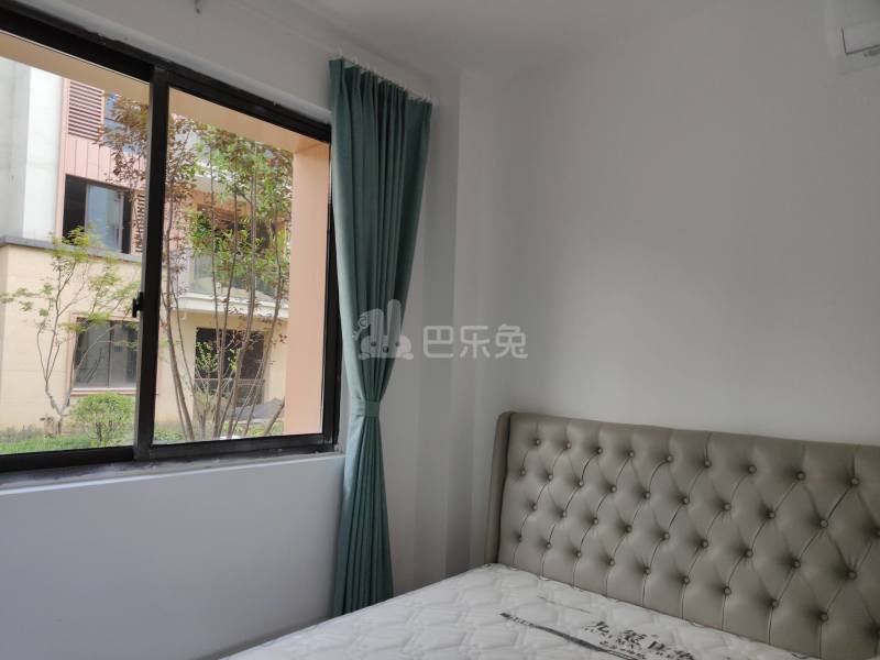 金鱼井10078171卧室图3