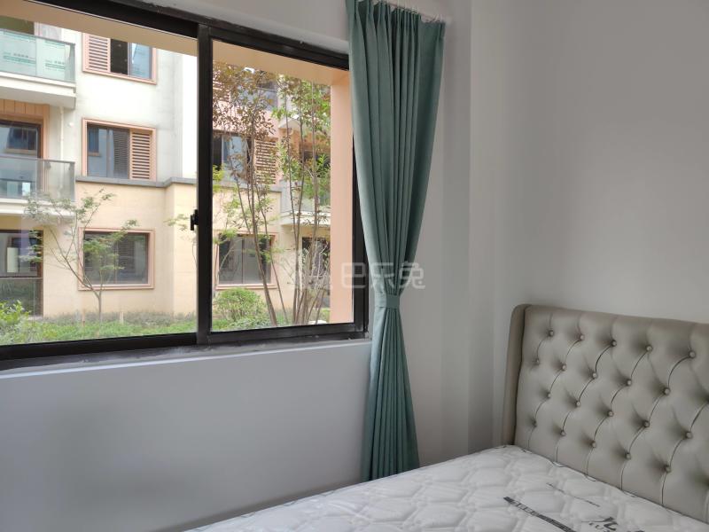 金鱼井10078171卧室图0