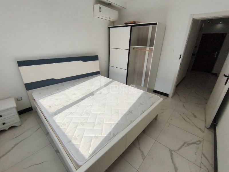 崧泽华城逸泰雅苑1期10080088卧室图1