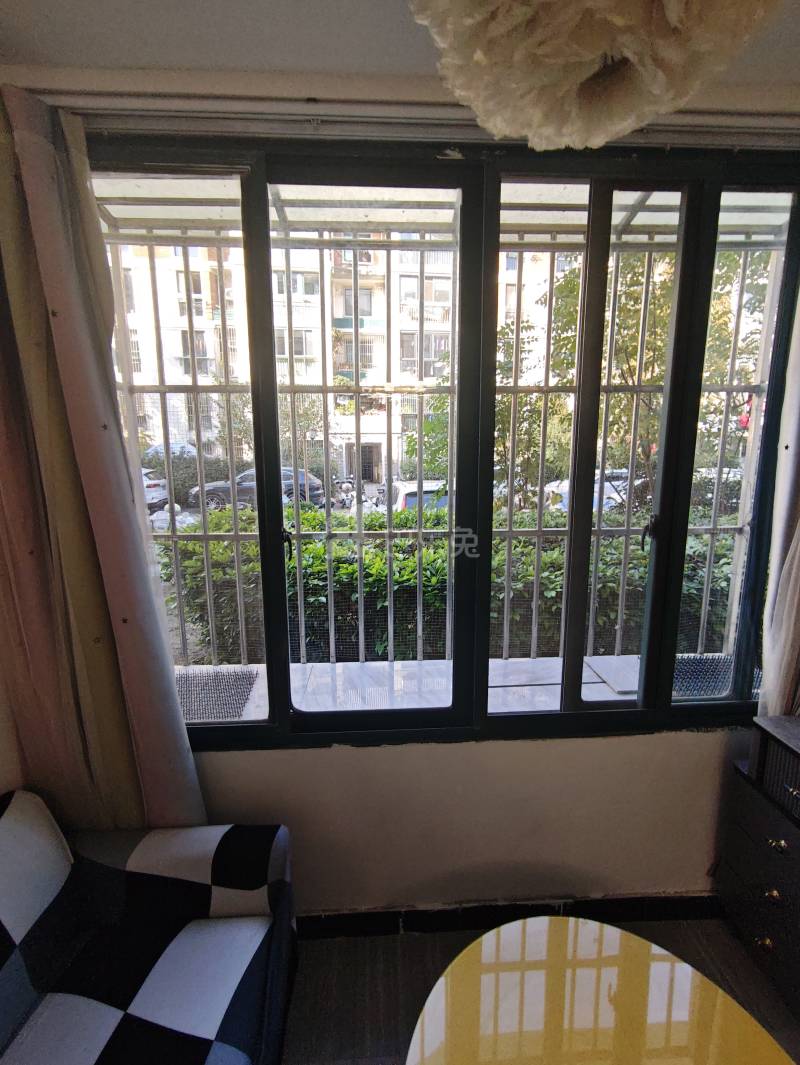 金港花园一期10083268卧室窗户图7