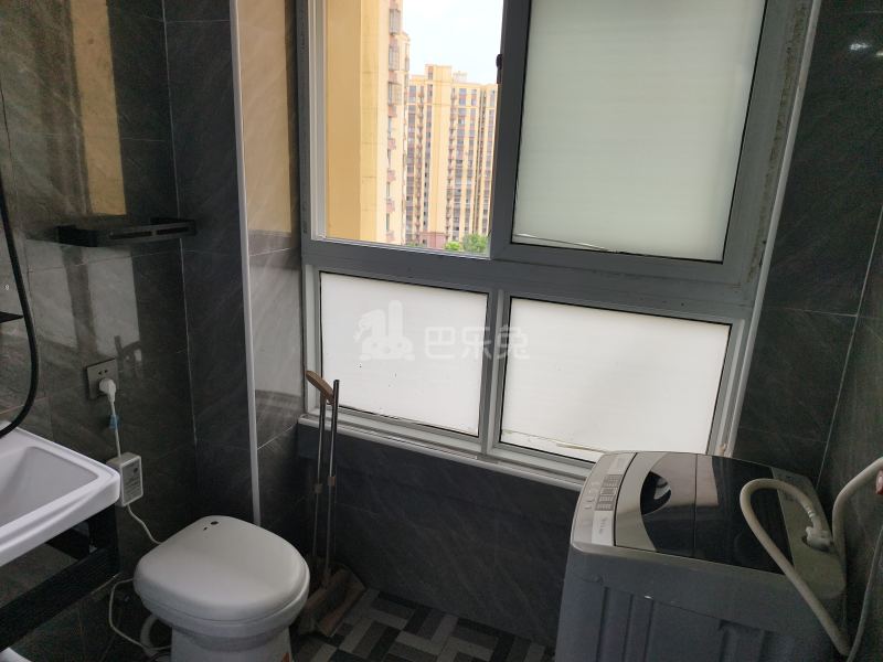 金海华城永华苑10092599卫生间图4