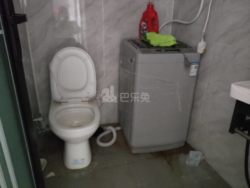 远东村10115123卫生间图6