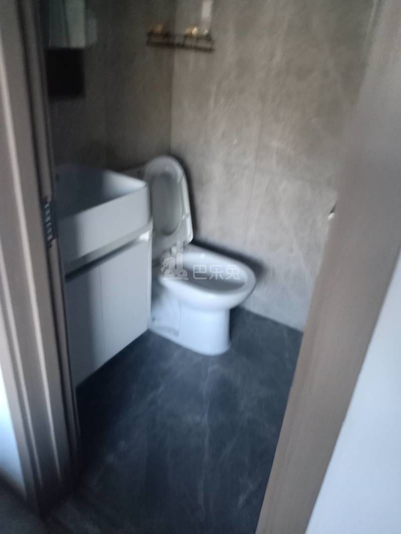 保利融信和光尘樾10116116卫生间图4