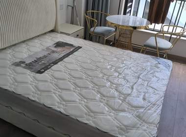 保利融信和光尘樾 