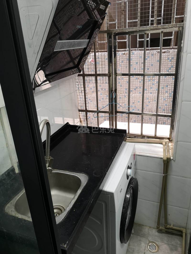 京溪街白灰场南路35号10123639周边环境图3