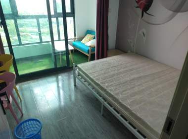 绿洲康城亲水湾中央区 2室1厅1卫