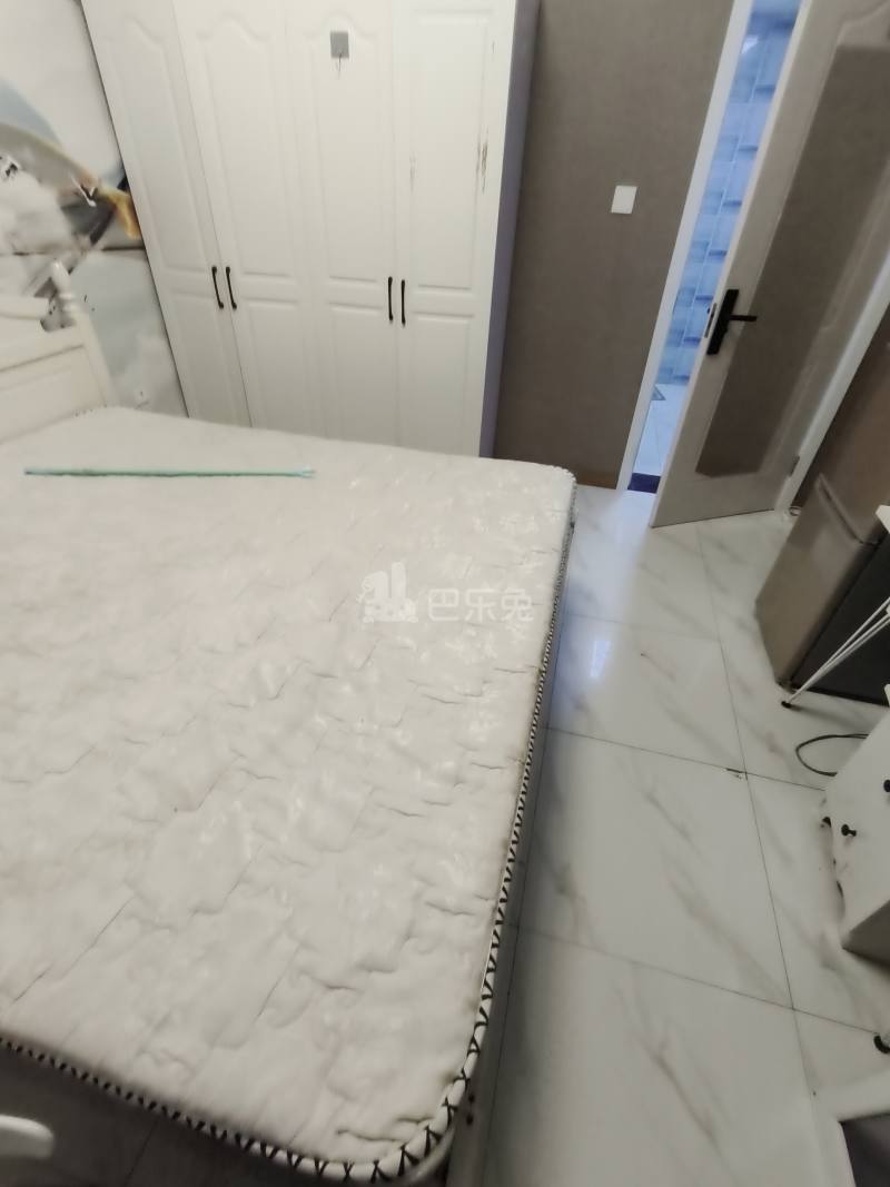 中星海兰苑10131337卧室图3