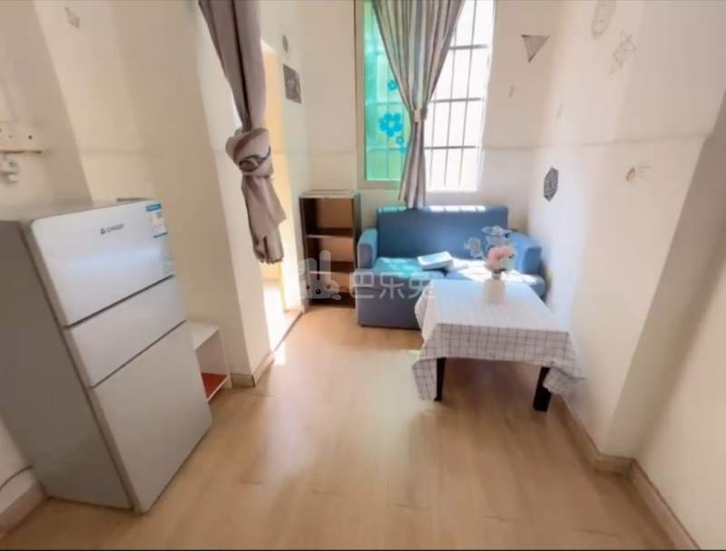 员村10135544客厅图0