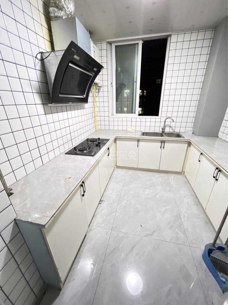 绿地象屿德馨嘉苑（苏河公园）10137821厨房图5