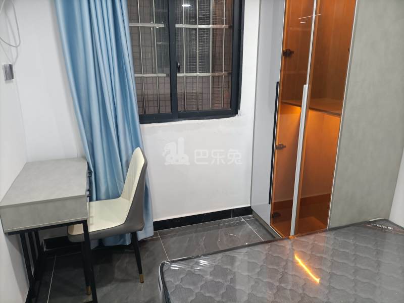 大山村大巷陈坊后街一巷10号10140201卧室图2