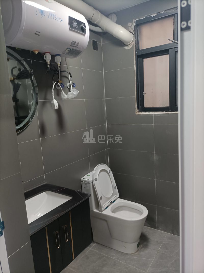 大山村大巷陈坊后街一巷10号10140211卫生间图6