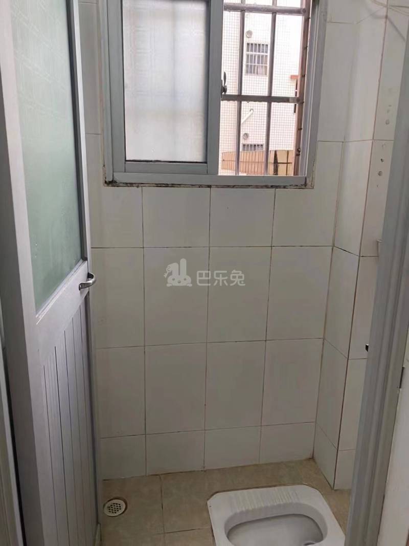 厦滘村10141745卫生间图1