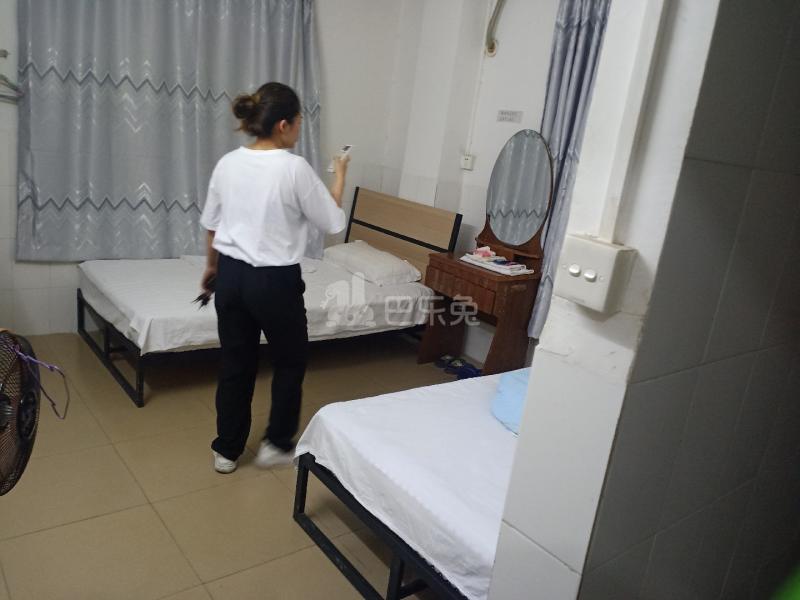 东约新村10151227卧室图4