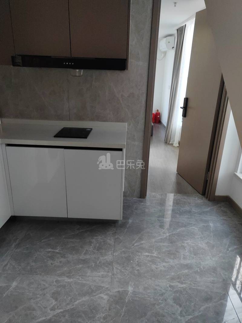 保利融信和光尘樾10151393客厅图4