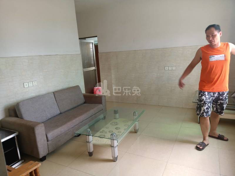 公益村10151408客厅图1