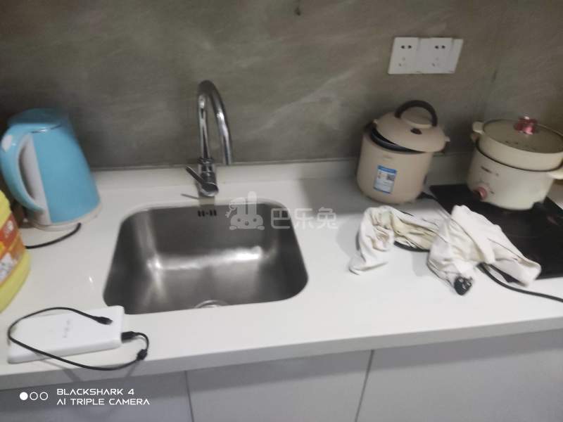 保利融信和光尘樾10151415厨房图4