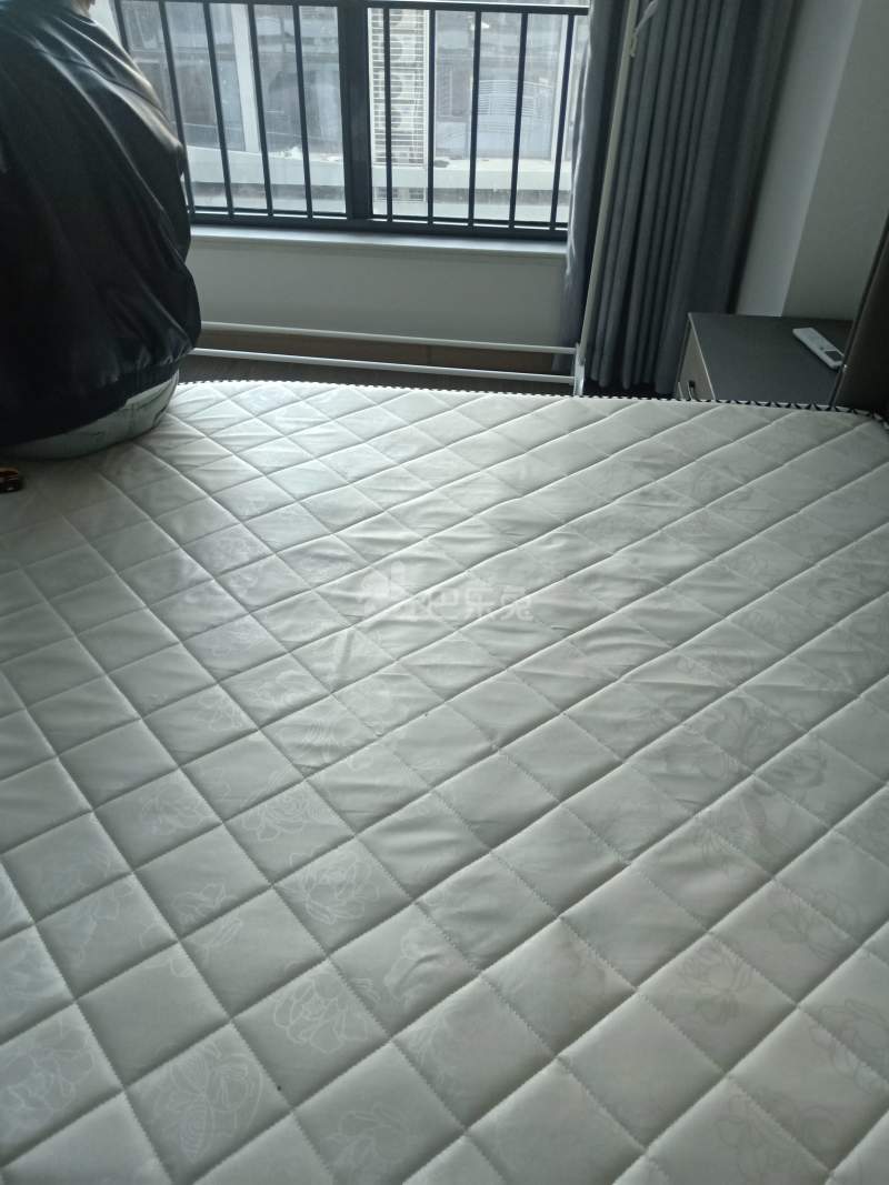 保利融信和光尘樾10151486卧室图2