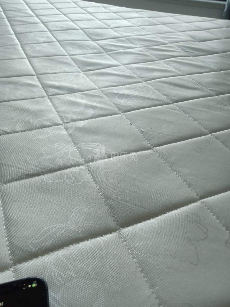 保利融信和光尘樾10151498卧室图1