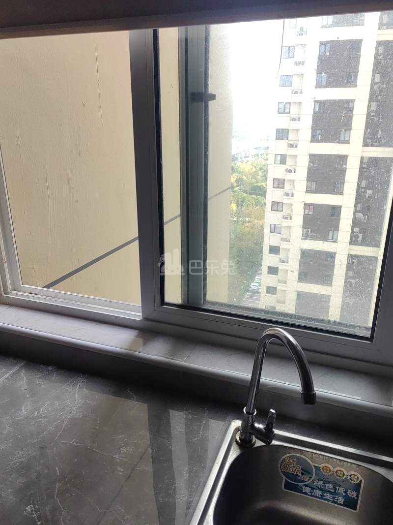 凌虹苑10152044卧室窗户图7