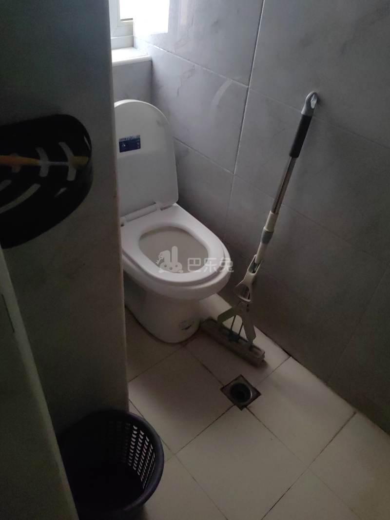 凌虹苑10152044卫生间图5