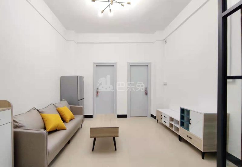 同和石决南街1号10152270客厅图0