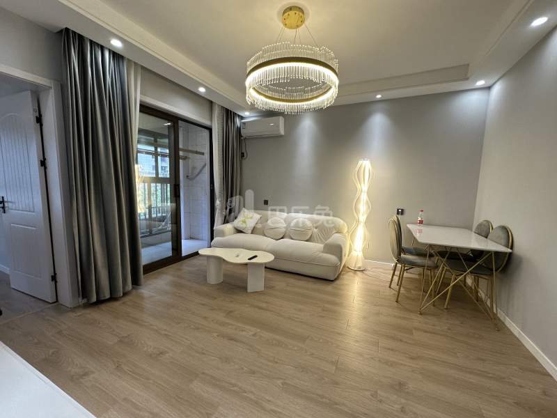 祁秀雅苑10157739客厅图2