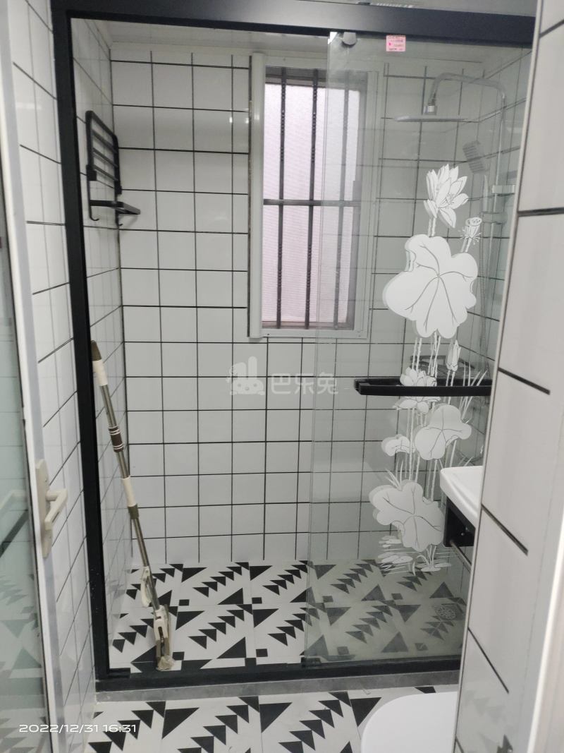 古美七村10160514卫生间图6