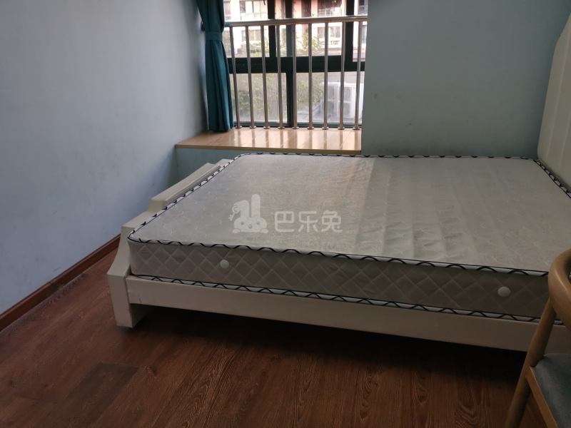 丰东花苑10161952卧室图3